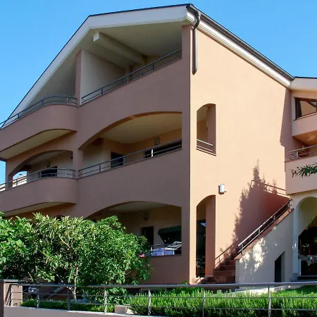 Apartment Apartment Tara-2 Maslenica